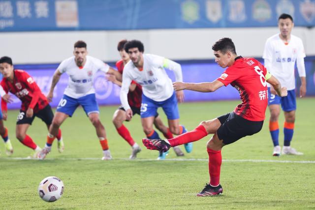 app下载-奥斯卡为转会开始放手一搏 恩师有意科林蒂安无心